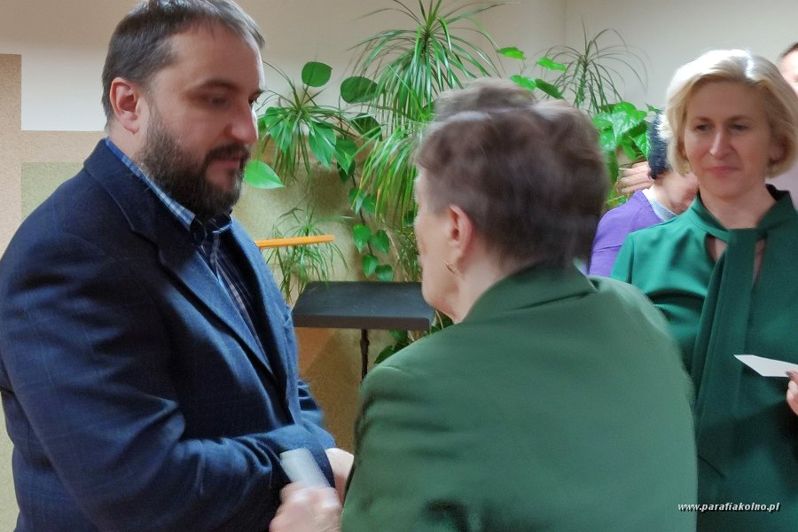 24 Gloriosa Trinita.jpg